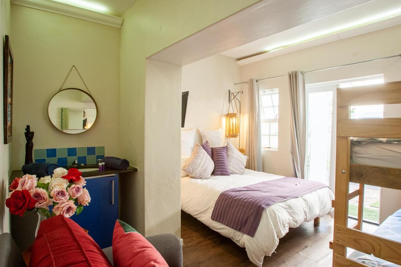 Bedrock Family 4 Sleeper En-Suite Studio Cidade Do Cabo Exterior foto